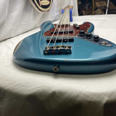 Fender Custom Shop '64 Jazz Bass Relic 4-string J-Bass with COA + Case 2023 - Ocean Turquoise / Rosewood fingerboard image 10