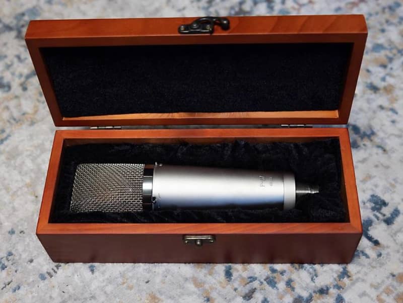 Peluso P-67 Tube Condenser Microphone