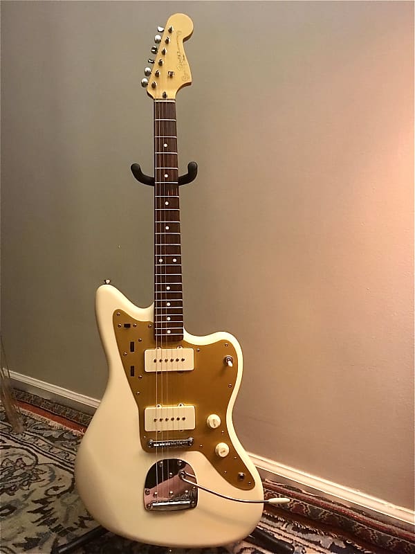 Squier J Mascis Jazzmaster with Rosewood Fretboard 2017 Vintage White