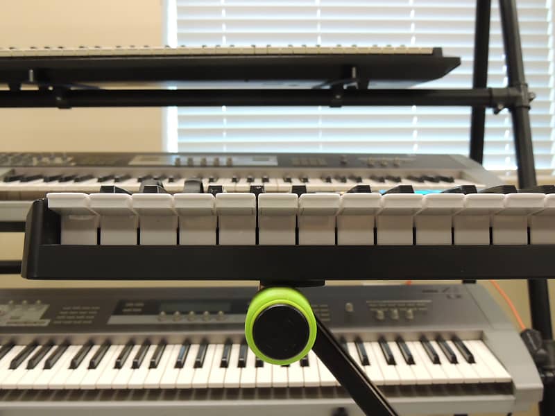 Akai MPK-261 MIDI Keyboard and pad controller (used) | Reverb