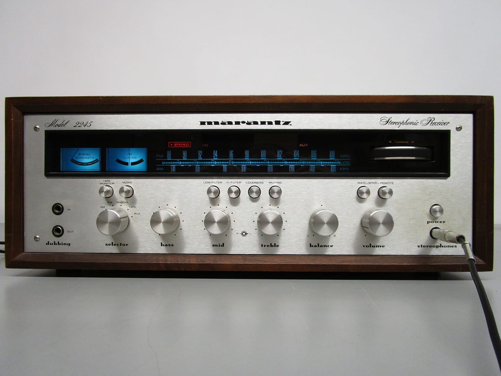 Marantz Model 2245 45-Watt Stereo Solid-State Receiver | Reverb