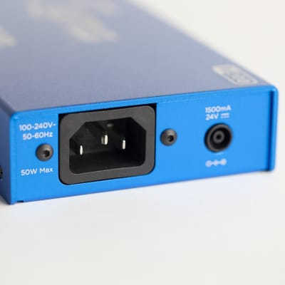 Strymon Zuma R300 5-Output Ultra Low-Profile High Current DC Power Supply 2018 - Present - Blue image 2