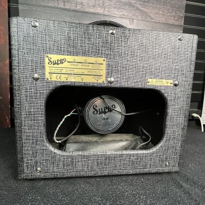 Supro SUPRO 1610RT COMET 14 WATT TUBE COMBO Guitar Combo Amplifier (Columbus, OH) image 2