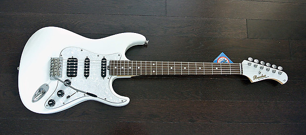 バッカス　Bucchus GS-001 G-STUDIOグローバルシリーズ Bacchus Global Series - GS-001 G-Studio Electric Guitar