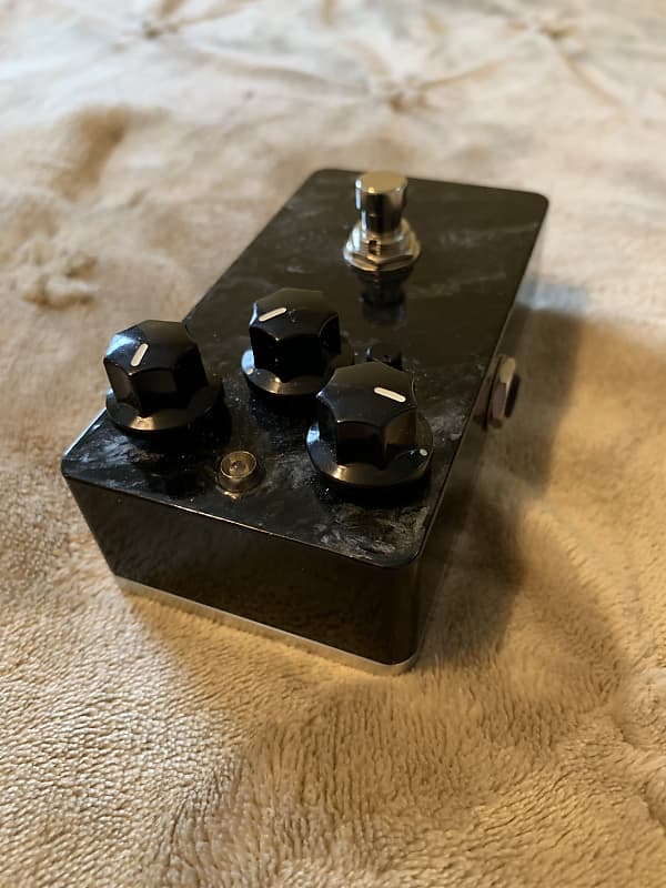 Leqtique 10/10 Extereme Distortion | Reverb