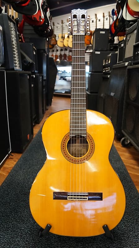 Fender fc store 40 classical guitar