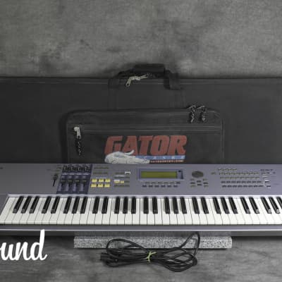 YAMAHA Motif ES7 76-Key Synthesizer Workstation in Very Good Condition.++