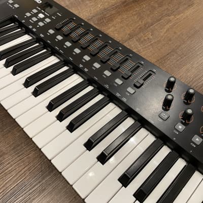 M-Audio Oxygen49, USB MIDI Keyboard Controller image 3