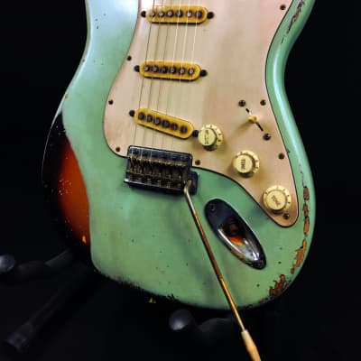 Custom/Hybrid Stratocaster, Heavy Relic, Surf Green over 3-Tone Sunburst image 3