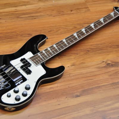 Jackson X Series Concert Bass CBXNT IV Black image 3