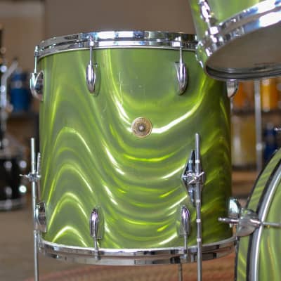 Immagine 1960s Gretsch "Rock 'n Roll" Olive Satin Flame Drum Kit - 2