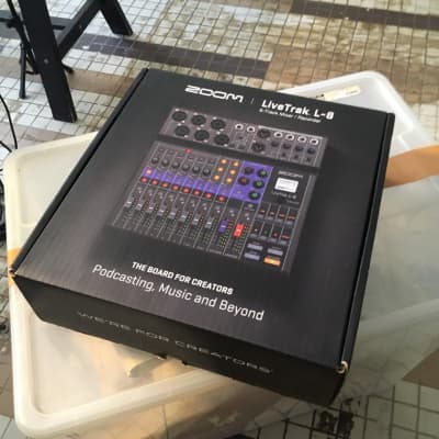 Zoom LiveTrak L-8 Digital Mixer / Recorder | Reverb Canada