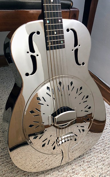Rogue resonator sales guitar