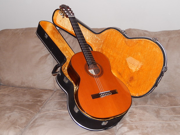 Made in 1973 by Toshihiko Tokugawa - model 540 - Very High