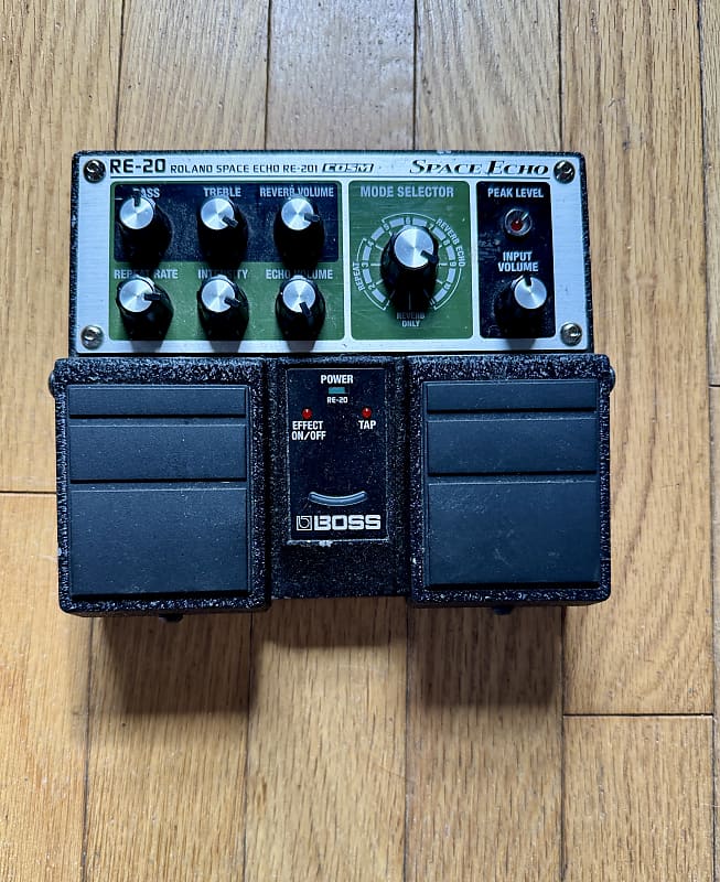 Boss RE-20 Space Echo