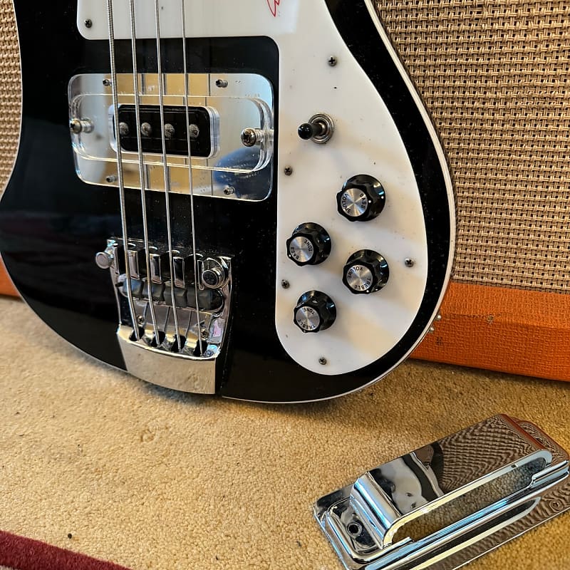 Rickenbacker ベース 4弦 ブラック/ホワイト $_57.JPG?set_id=880000500F