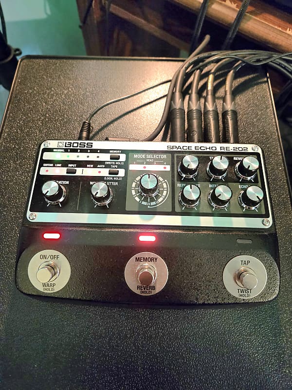 Boss RE-202 Space Echo