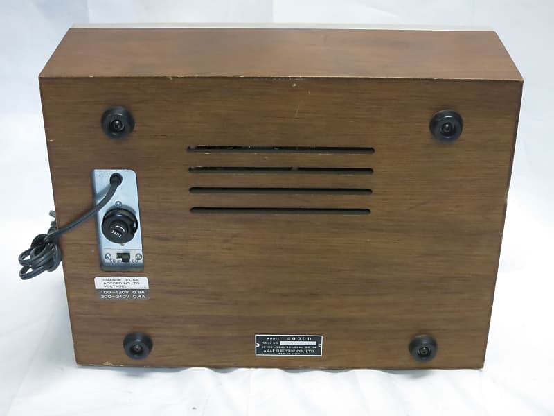 Akai 4000D Reel-To-Reel Tape Deck - Broken, as-is