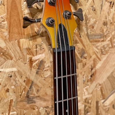 Pre Owned Ibanez SR305e 5 String Active Bass - Autumn Metallic Fade image 2
