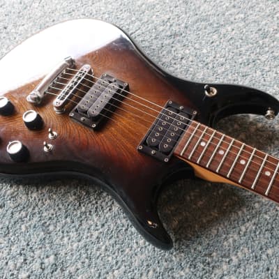 Vintage 1980s Vantage X-88 Electric Guitar Matsumoku MIJ Case Extremely Clean Brownburst image 3