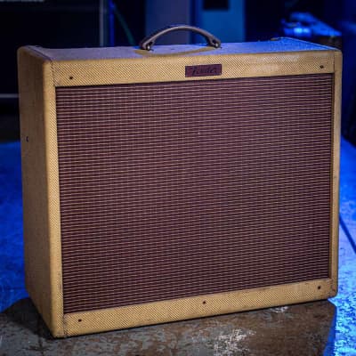 Fender Blues DeVille 212 2-Channel 60-Watt 2x12