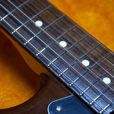 Fender FSR Limited Edition Hybrid II Japan Stratocaster 2023 - Walnut image 4