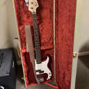 Squier P Bass 2000s - Red