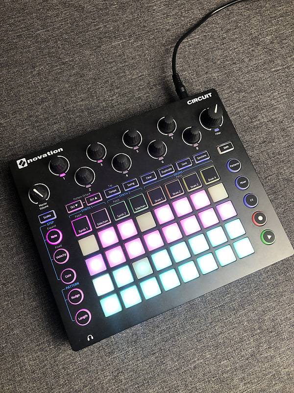 Novation Circuit と Launchpad MK2-