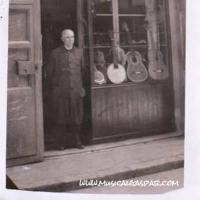 Salvador Gaspar García (1874-1942) 1915 Bandurria. Old guitar. for sale