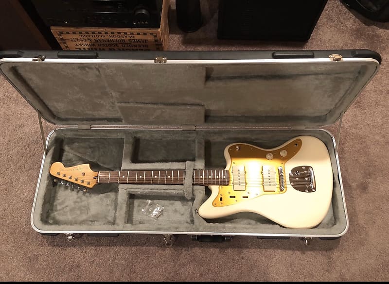 Fender jazzmaster hard case
