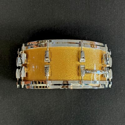 Yamaha Absolute Hybrid Maple 6" x 14" Snare Drum in Gold Champagne Sparkle - AMS-1460GCS image 4