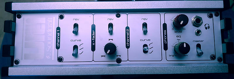 Urei 1601S ミキサー Urei 1601S Digital Scratch Mixer with Sampler | Guitar Center