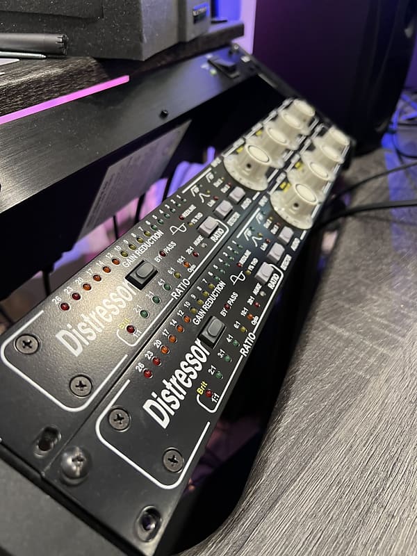 Empirical Labs Distressor El 8 X Stereo Pair British Mod | Reverb