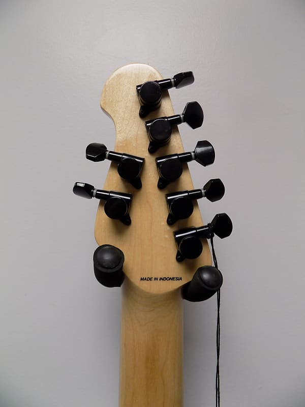 Sterling by Music Man JP70 John Petrucci Signature 7-String Sterling by Music Man JP70 John Petrucci Signature 7-String