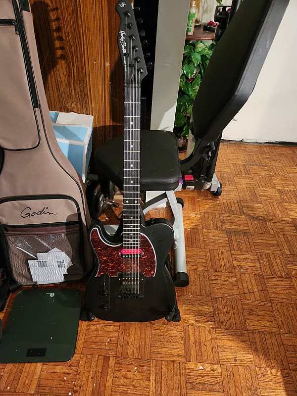 Left handed Harley Benton Blackout TE W/ Gibson Slashbucker Reverb