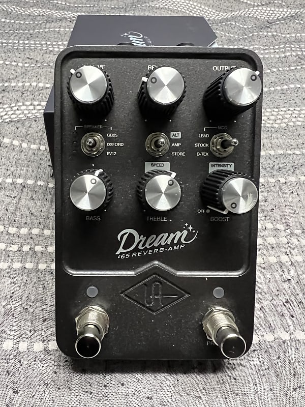 Universal Audio Dream ‘65 Reverb Amplifier Pedal | Reverb