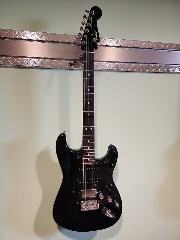 Fender Stratocaster HSS ebony fingerboard limited edition Fender Stratocaster HSS ebony fingerboard limited edition
