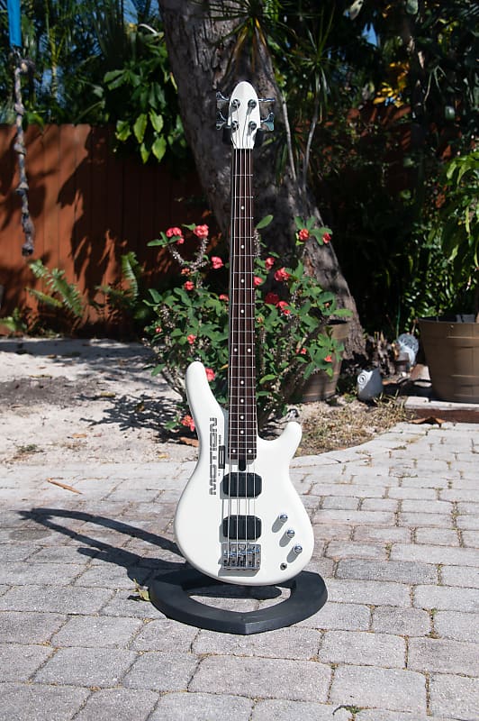 Yamaha Motion B MB-III Electric Bass - Made In Japan -