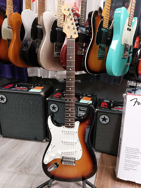 Fender Standard Stratocaster Left-Handed 2006 - 2017