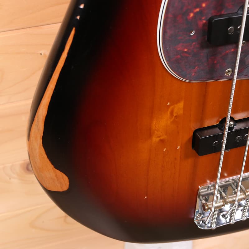 Fender 60th Anniversary Road Worn '60s Jazz Bass | Reverb Canada