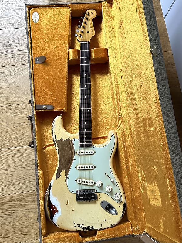 Fender Stratocaster '61 Heavy Relic Pinup Masterbuilt John