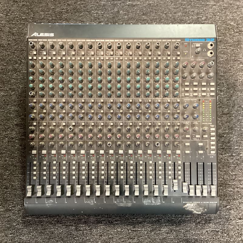 Alesis Studio 32 1990’s Black Reverb