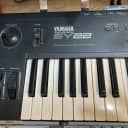 Yamaha SY22 Synthesizer Keyboard Vintage