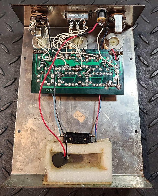 Electro-Harmonix Big Muff Pi V6 1980 Vintage Fuzz EH3034