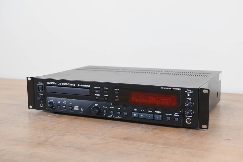 【美品】TASCAM タスカム　業務用 CD-RW901MK2 ケース付き 美品】TASCAM タスカム 業務用 CD-RW901MK2 ケース付き TASCAM