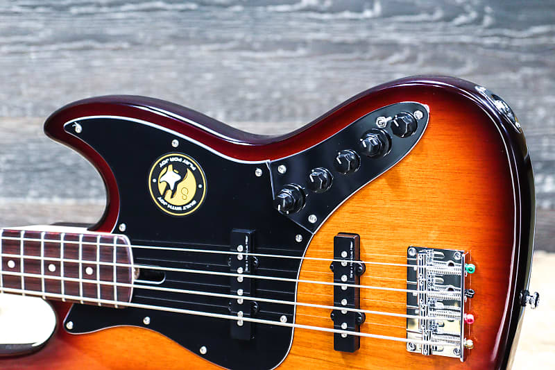 Sire Marcus Miller V3 2nd Generation 4-String Tobacco