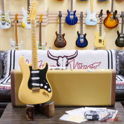 Fender Custom Shop Limited Edition 70th Anniversary 1954 Stratocaster Hardtail Relic Nocaster Blonde with Black Pickguard & Gold Hardware 6.90 LBS image 6