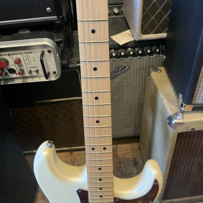 Fender American Deluxe Stratocaster 1999 - 2003