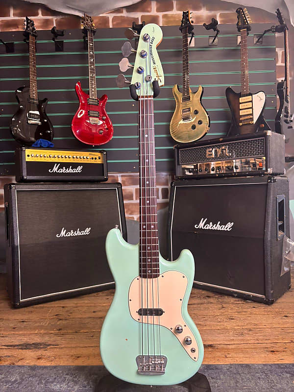 Squier Vista Musicmaster Bass | Reverb Canada