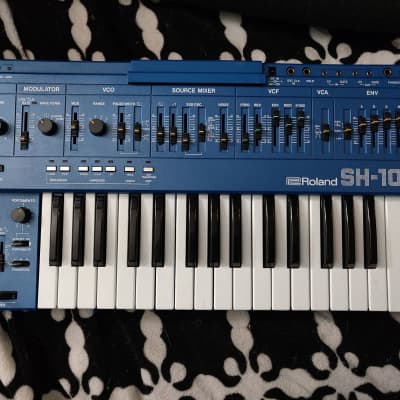 Roland SH-101 Monophonic Analog Synthesizer Blue Rare Vintage Made 